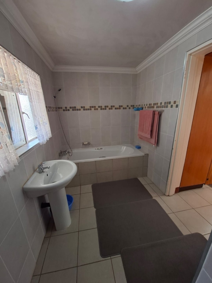 4 Bedroom Property for Sale in Orkney North West